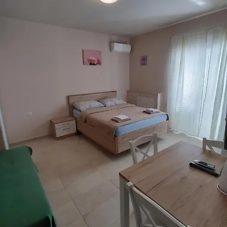 Apartman Josipa 1 *