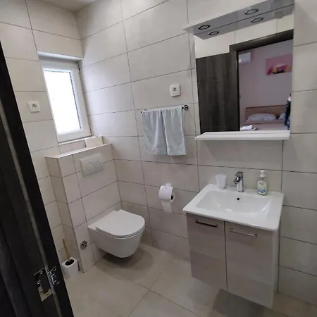 Apartman Josipa 1 *