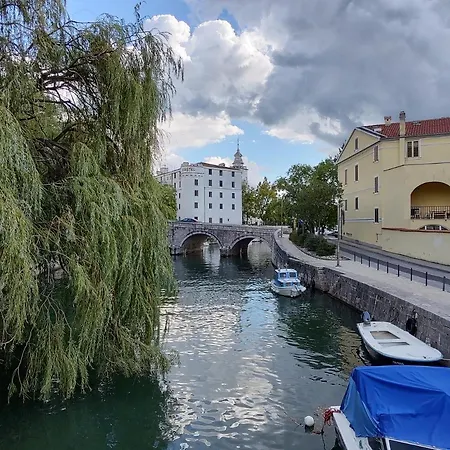 Josipa 1 アパート ツリクヴェニツァ