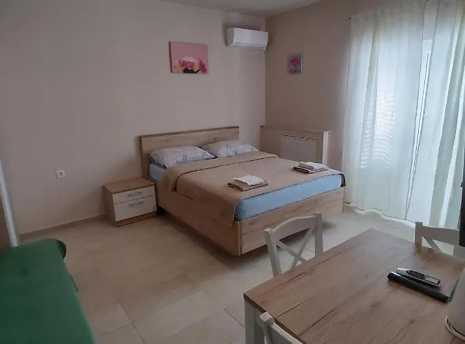 Apartamento Josipa 1 *